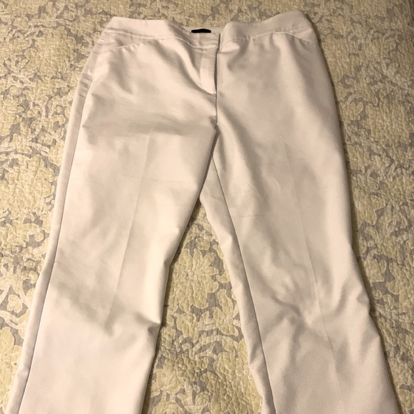 Chico’s white straight leg pants. So Skinny. Size 2. - Picture 1 of 6